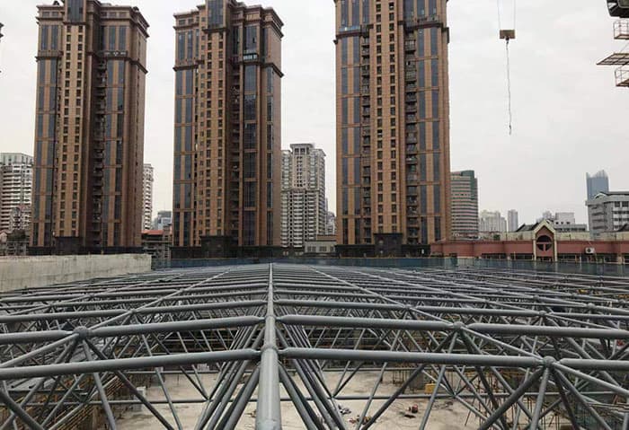 延吉螺栓球网架结构